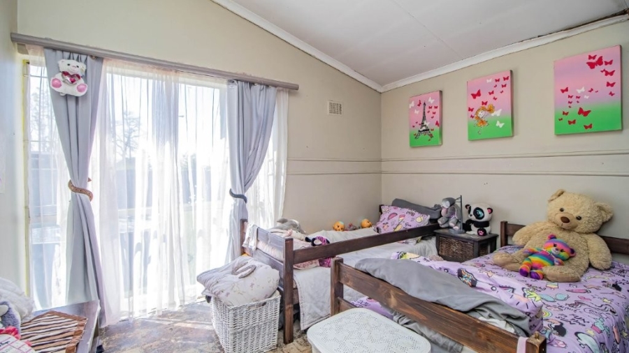 3 Bedroom Property for Sale in Bonaero Park Gauteng