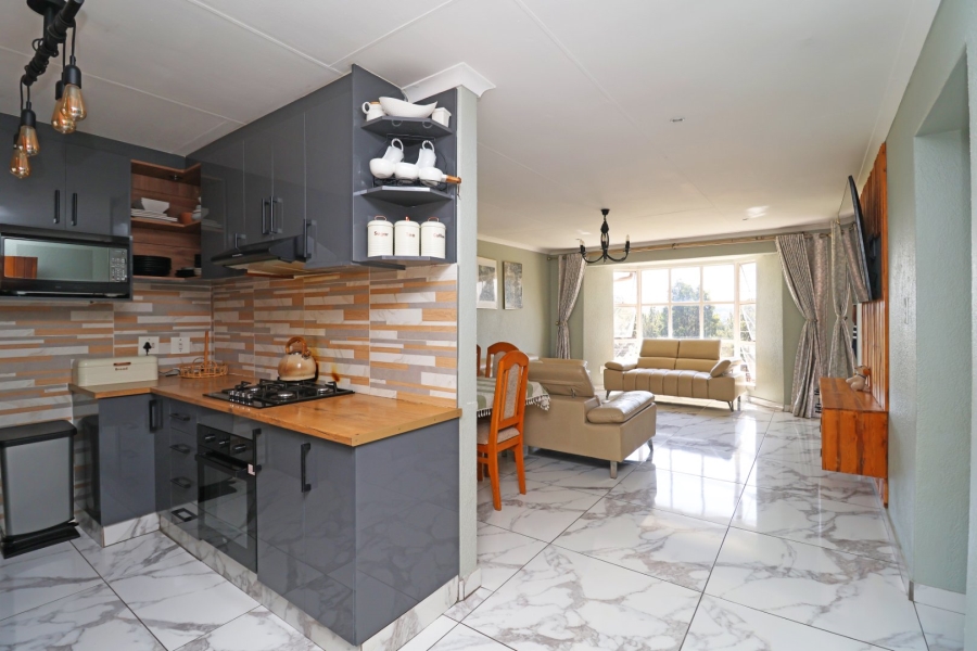 3 Bedroom Property for Sale in Mindalore Gauteng