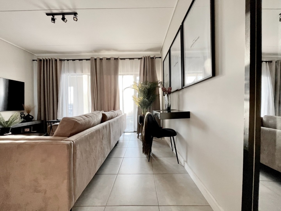 1 Bedroom Property for Sale in Waterfall Gauteng