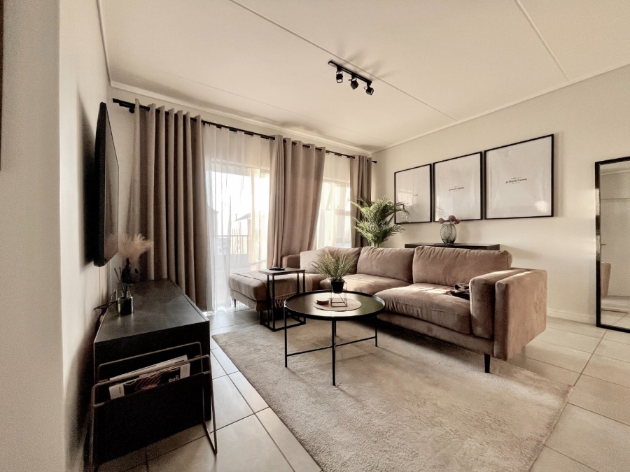 1 Bedroom Property for Sale in Waterfall Gauteng