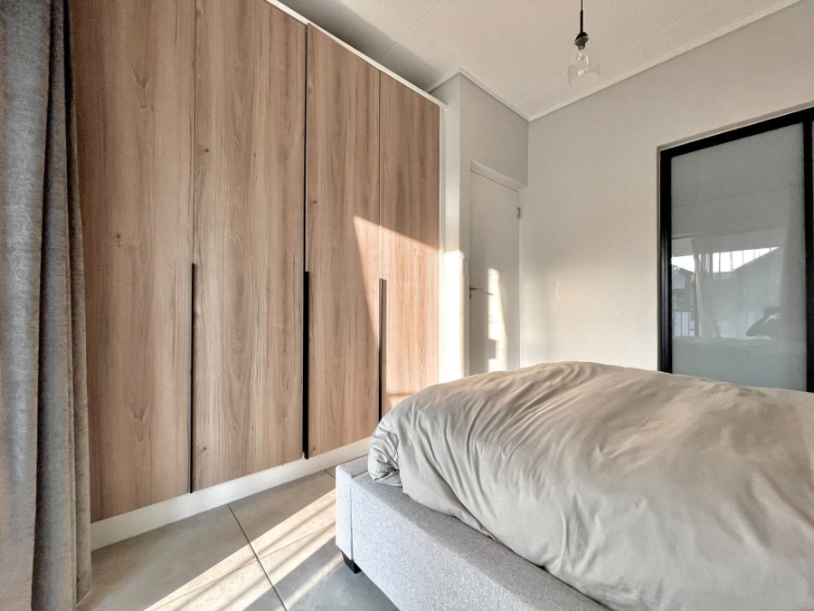 1 Bedroom Property for Sale in Waterfall Gauteng
