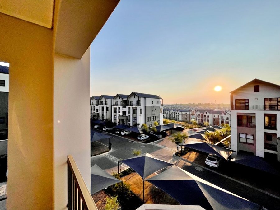1 Bedroom Property for Sale in Waterfall Gauteng
