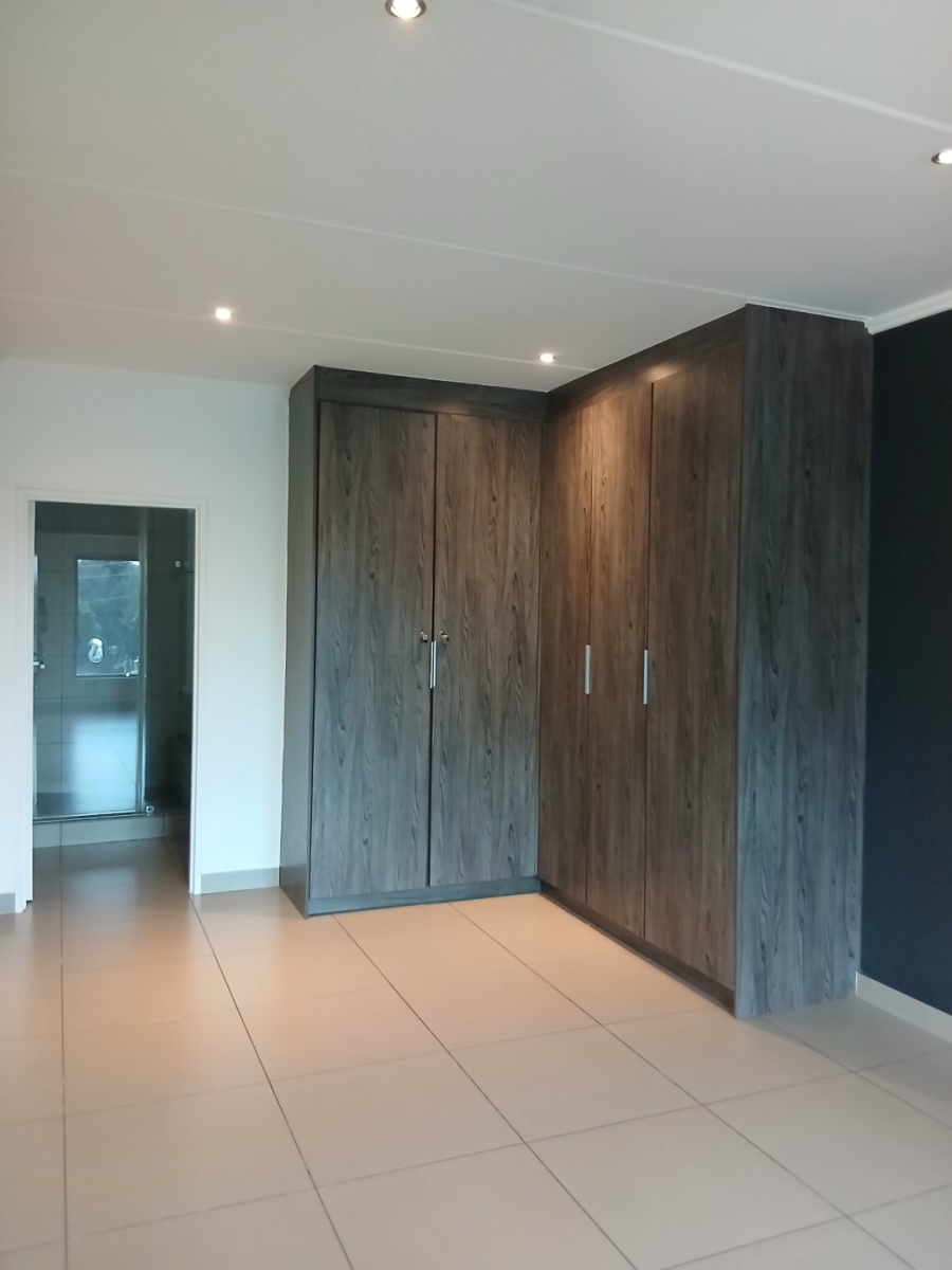 To Let 2 Bedroom Property for Rent in Morningside Gauteng