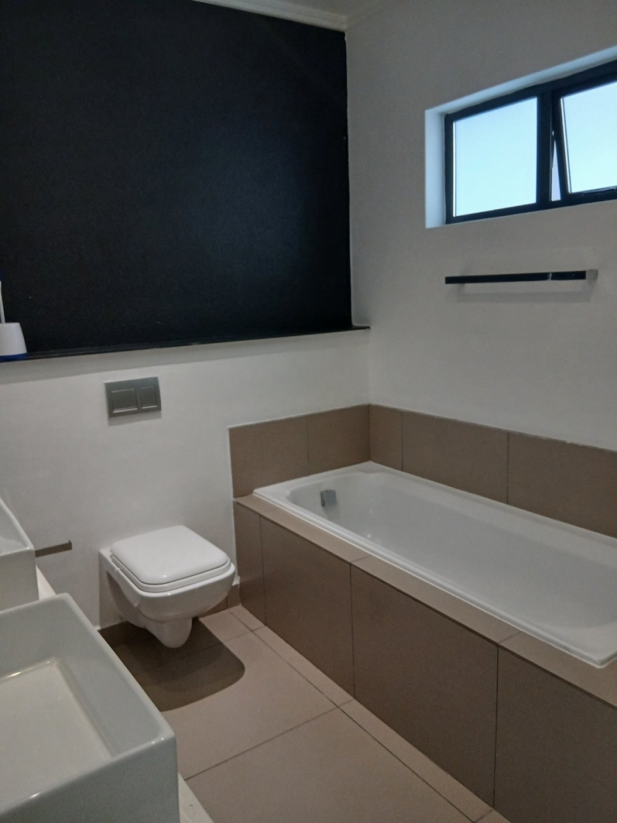 To Let 2 Bedroom Property for Rent in Morningside Gauteng