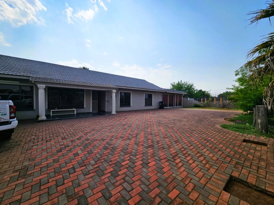 4 Bedroom Property for Sale in Visagie Park Gauteng