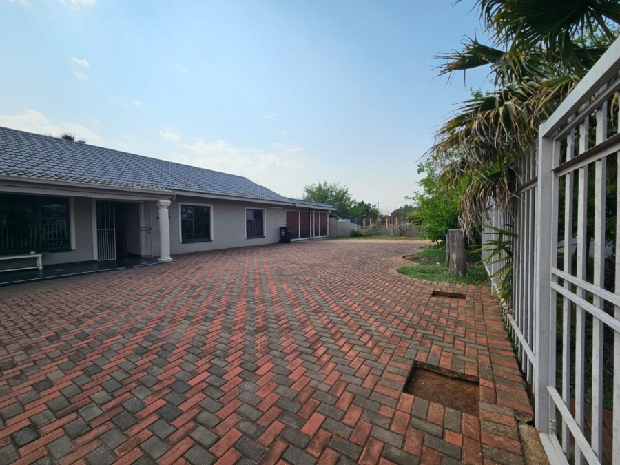 4 Bedroom Property for Sale in Visagie Park Gauteng