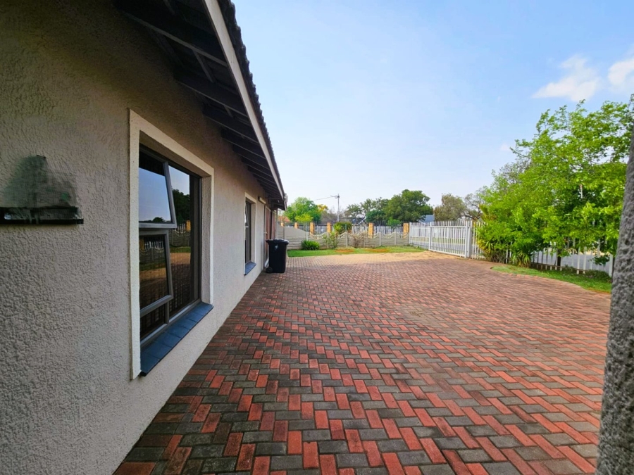 4 Bedroom Property for Sale in Visagie Park Gauteng