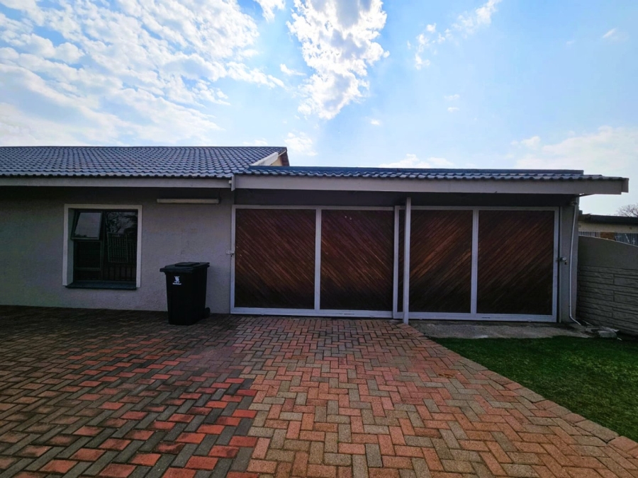 4 Bedroom Property for Sale in Visagie Park Gauteng