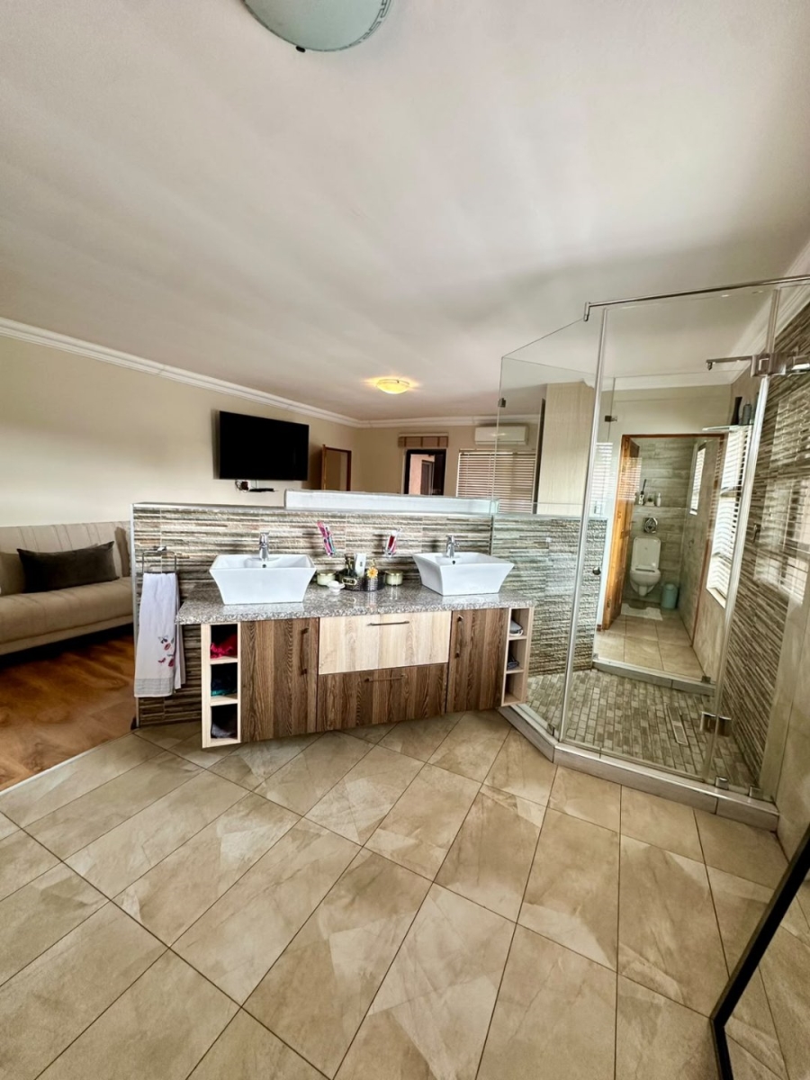 4 Bedroom Property for Sale in Emfuleni Golf Estate Gauteng