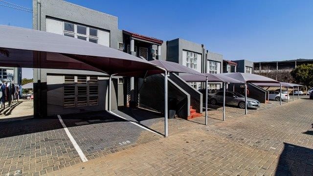 3 Bedroom Property for Sale in Mulbarton Gauteng