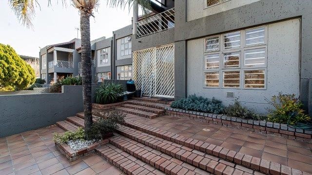 3 Bedroom Property for Sale in Mulbarton Gauteng