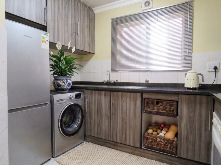 2 Bedroom Property for Sale in Vorna Valley Gauteng