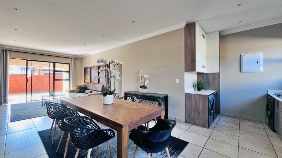 3 Bedroom Property for Sale in Six Fountains Estate Gauteng