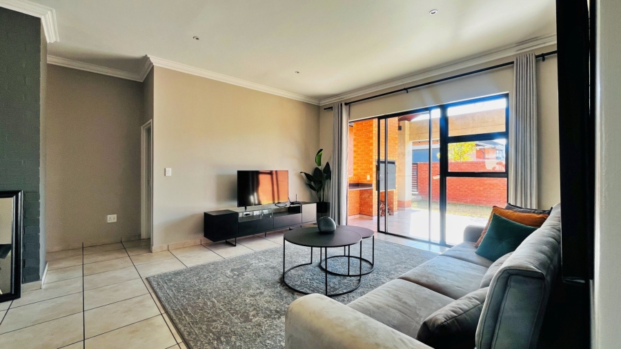 3 Bedroom Property for Sale in Six Fountains Estate Gauteng