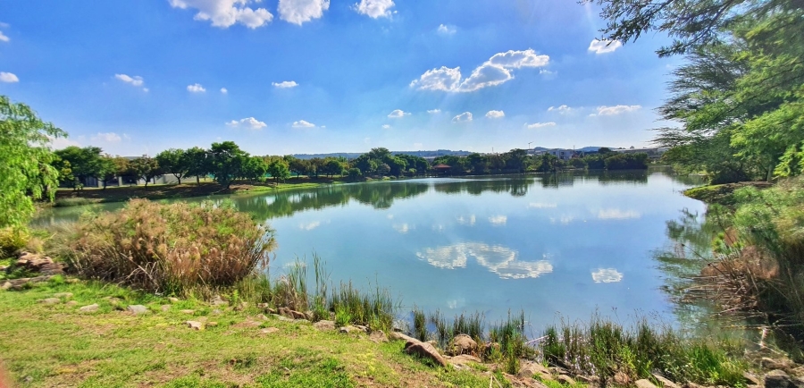 3 Bedroom Property for Sale in Six Fountains Estate Gauteng