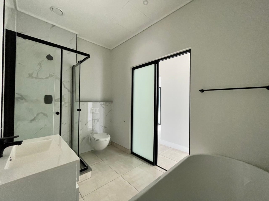 3 Bedroom Property for Sale in The Polofields Gauteng