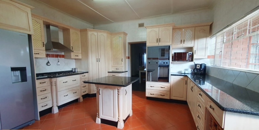 Commercial Property for Sale in Loumarina A H Gauteng