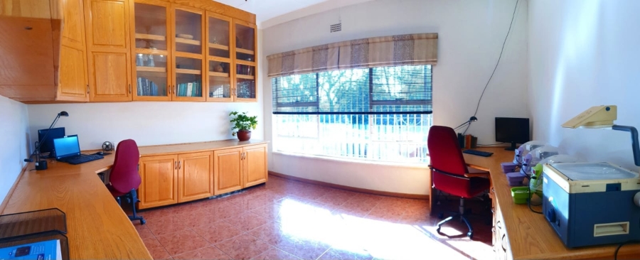 Commercial Property for Sale in Loumarina A H Gauteng