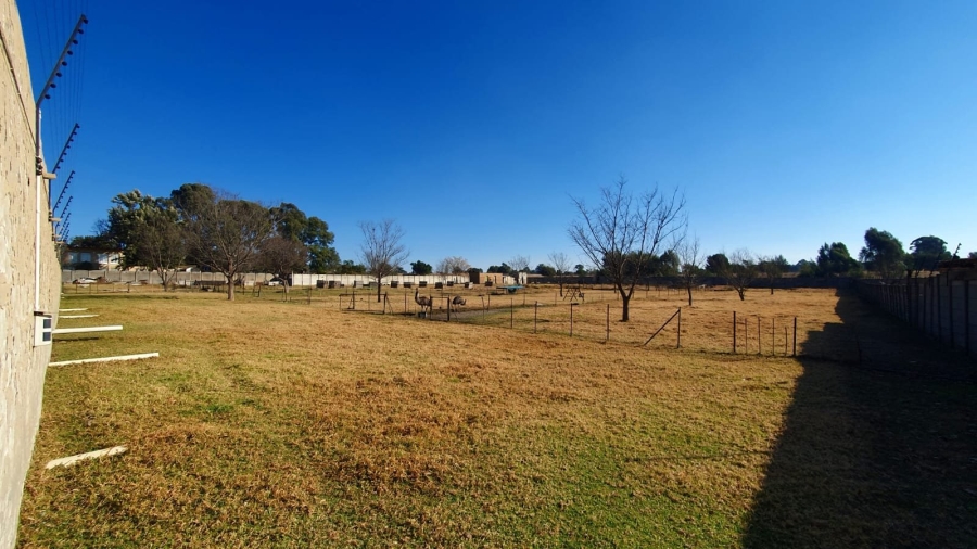 Commercial Property for Sale in Loumarina A H Gauteng