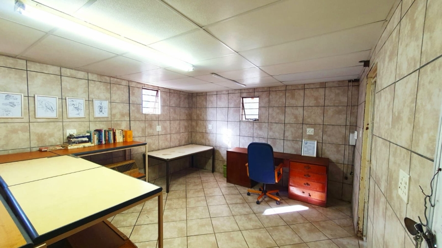 Commercial Property for Sale in Loumarina A H Gauteng