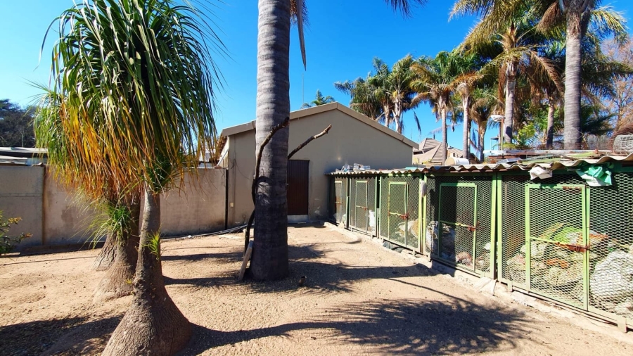 Commercial Property for Sale in Loumarina A H Gauteng