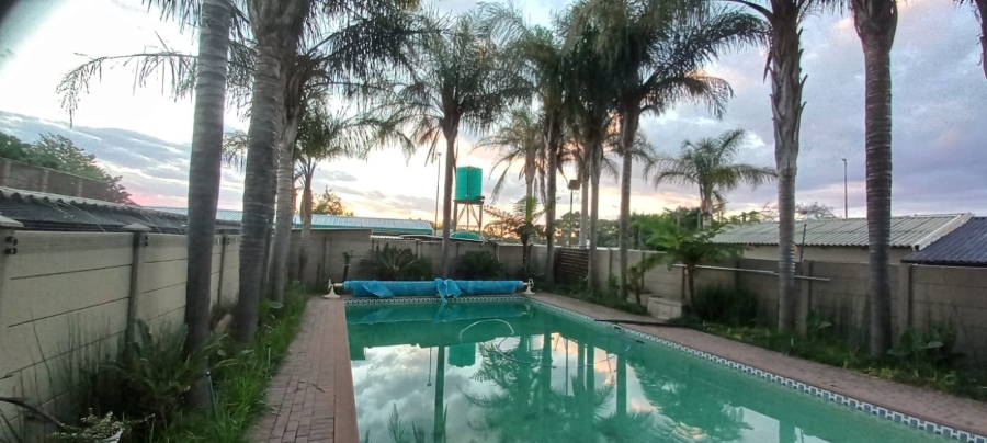 Commercial Property for Sale in Loumarina A H Gauteng