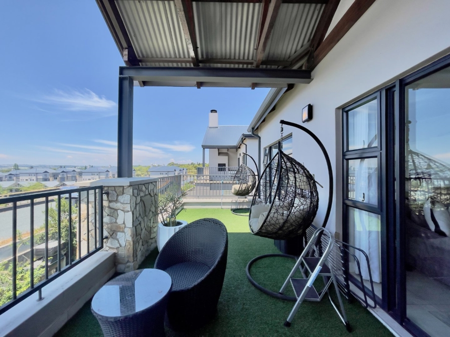 To Let 2 Bedroom Property for Rent in The Polofields Gauteng