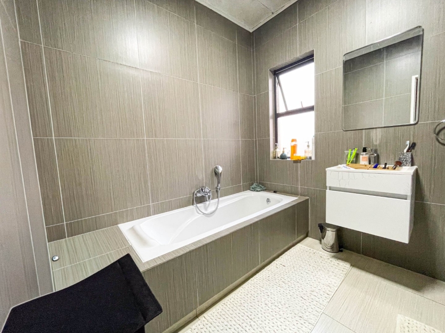 To Let 2 Bedroom Property for Rent in Kyalami Ah Gauteng