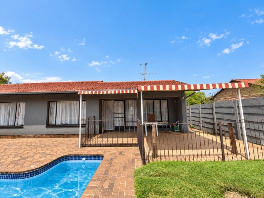 3 Bedroom Property for Sale in Ravensklip Gauteng