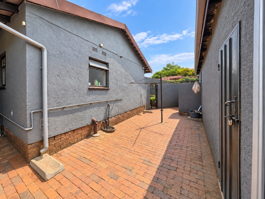 3 Bedroom Property for Sale in Ravensklip Gauteng