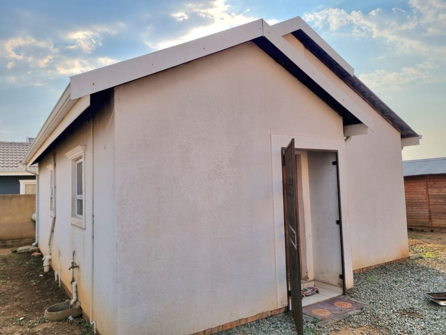 2 Bedroom Property for Sale in Buhle Park Gauteng