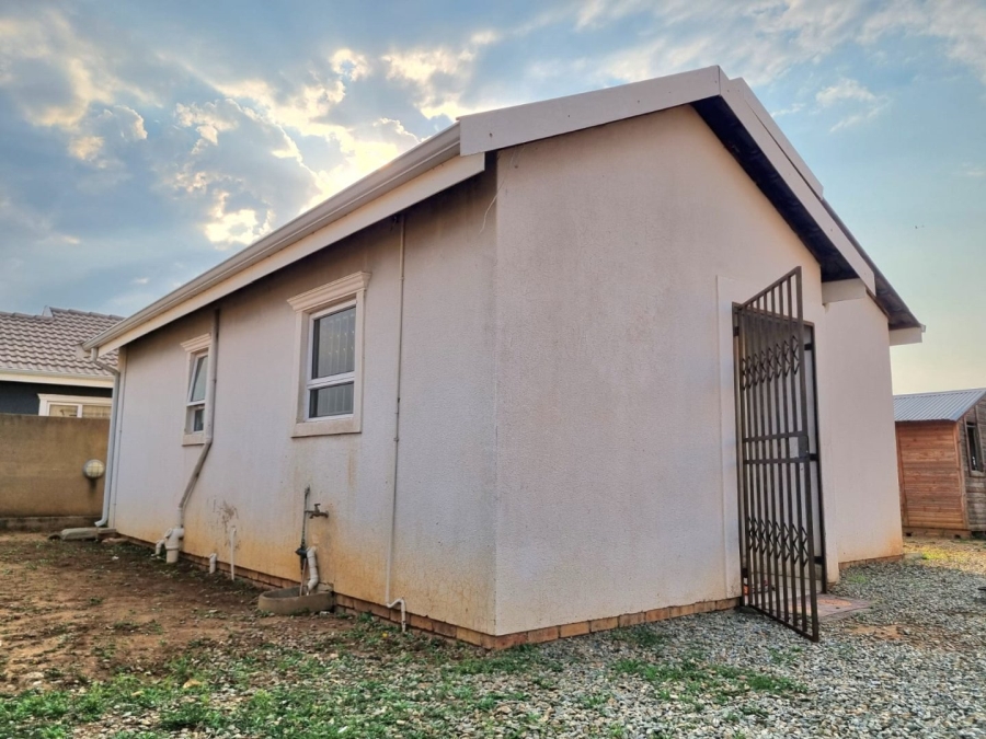 2 Bedroom Property for Sale in Buhle Park Gauteng
