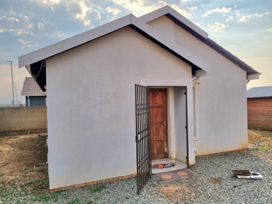 2 Bedroom Property for Sale in Buhle Park Gauteng