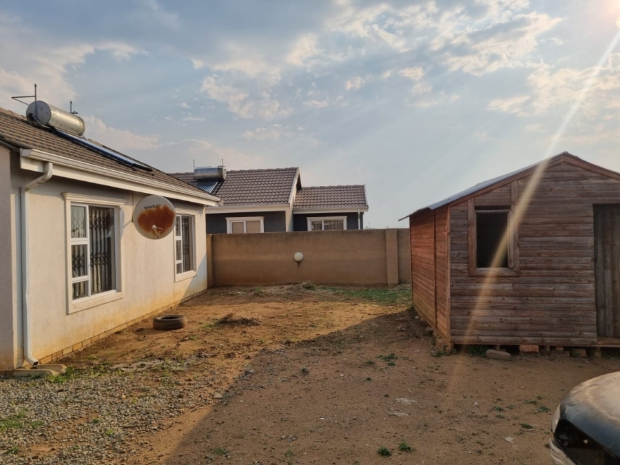 2 Bedroom Property for Sale in Buhle Park Gauteng