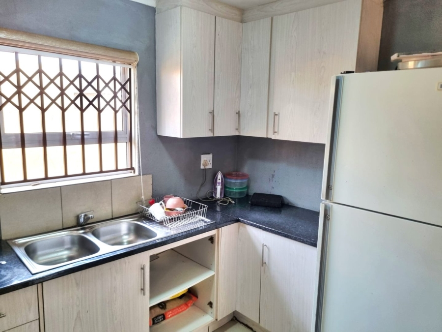 2 Bedroom Property for Sale in Buhle Park Gauteng