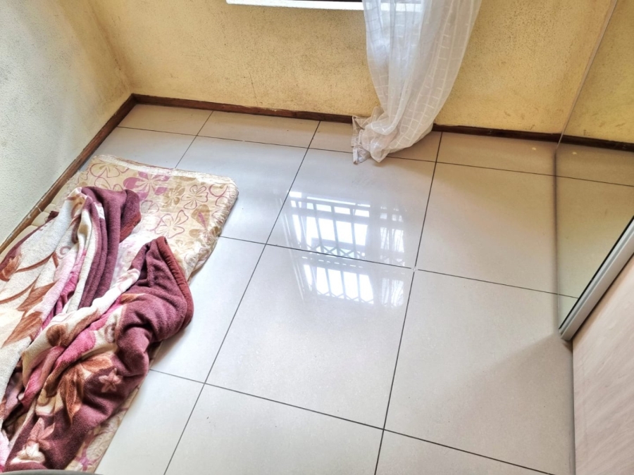 2 Bedroom Property for Sale in Buhle Park Gauteng