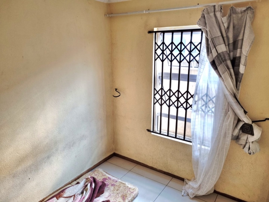 2 Bedroom Property for Sale in Buhle Park Gauteng