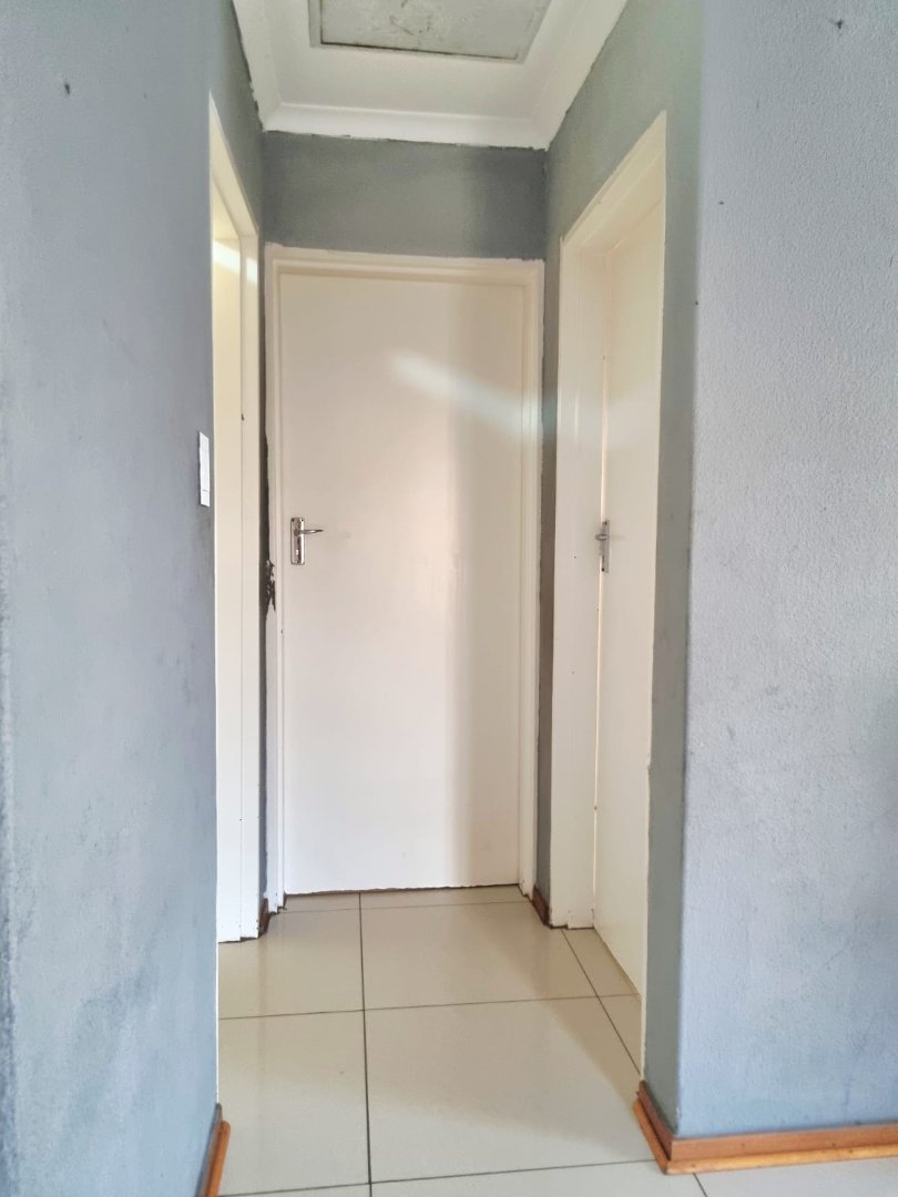 2 Bedroom Property for Sale in Buhle Park Gauteng
