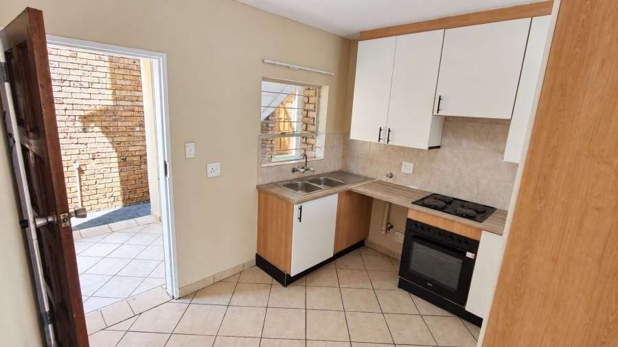 2 Bedroom Property for Sale in Celtisdal Gauteng