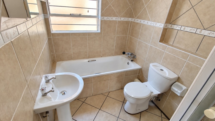 2 Bedroom Property for Sale in Celtisdal Gauteng