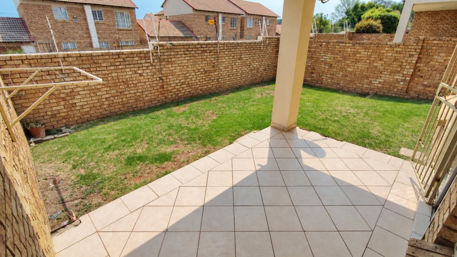 2 Bedroom Property for Sale in Celtisdal Gauteng