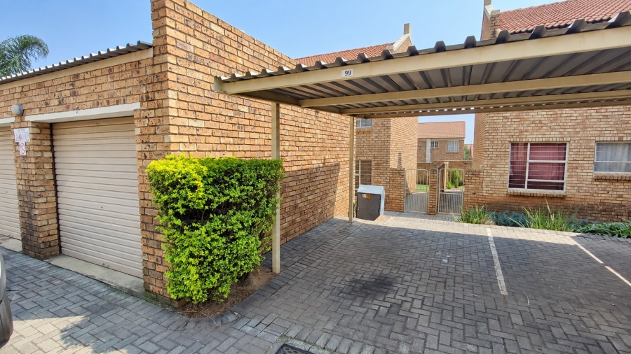 2 Bedroom Property for Sale in Celtisdal Gauteng