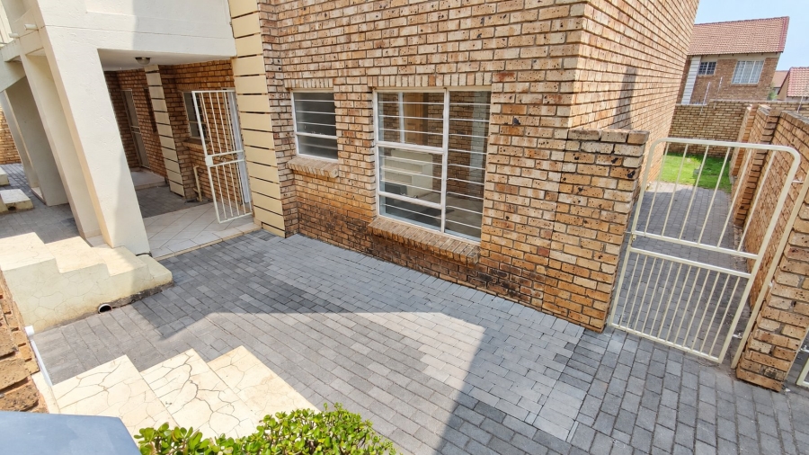 2 Bedroom Property for Sale in Celtisdal Gauteng
