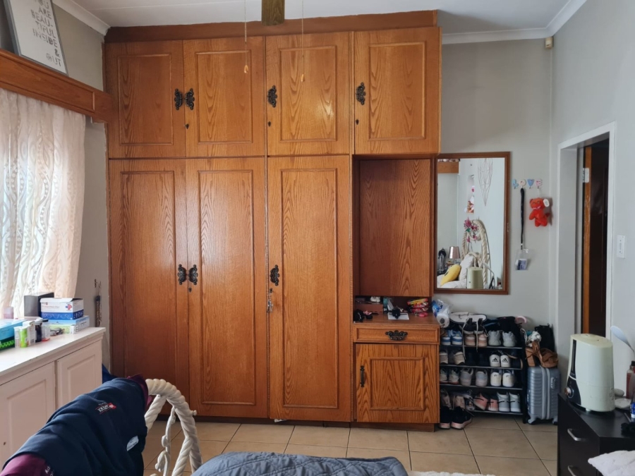 To Let 7 Bedroom Property for Rent in Lenasia Ext 1 Gauteng