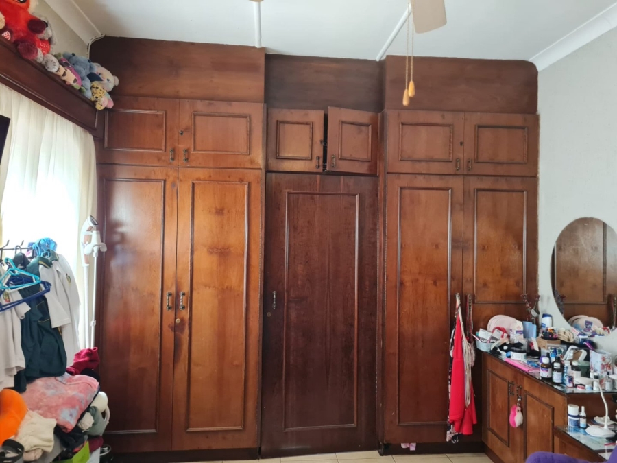 To Let 7 Bedroom Property for Rent in Lenasia Ext 1 Gauteng