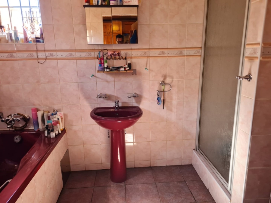 To Let 7 Bedroom Property for Rent in Lenasia Ext 1 Gauteng