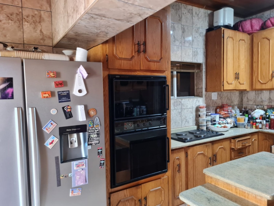 To Let 7 Bedroom Property for Rent in Lenasia Ext 1 Gauteng
