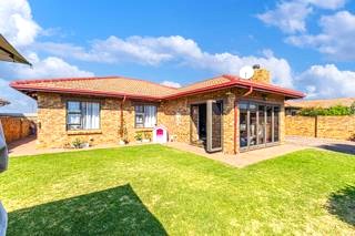 To Let 3 Bedroom Property for Rent in Bartlett Gauteng