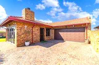 To Let 3 Bedroom Property for Rent in Bartlett Gauteng