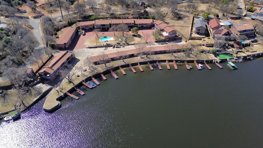  Bedroom Property for Sale in Vaaloewer Gauteng